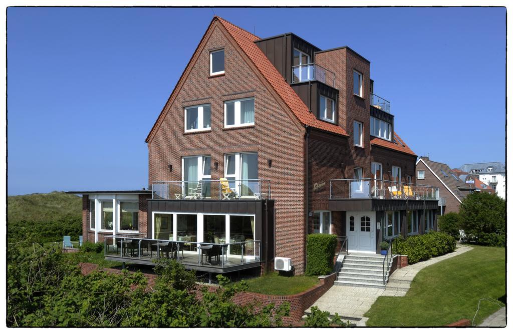Haus Koebesine Hotel Juist Exterior photo